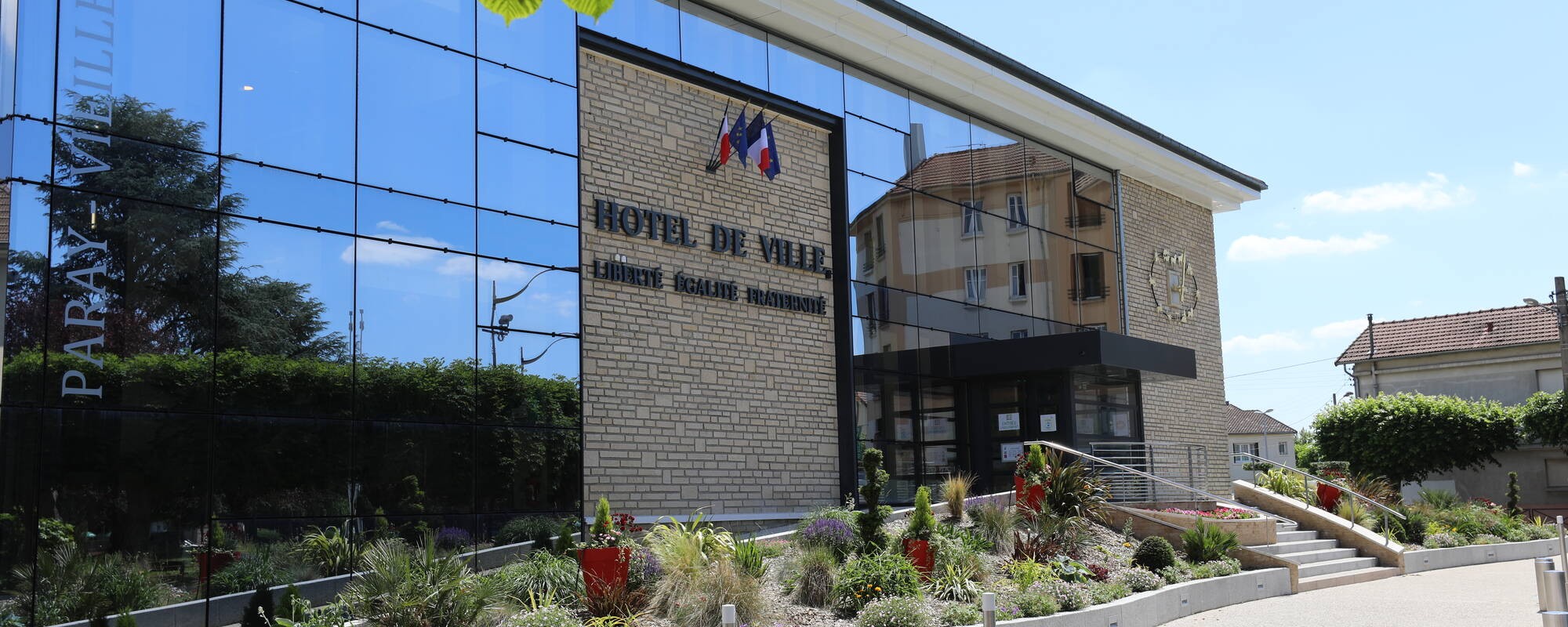 Mairie de Paray Vieille Poste — location de benne LAS